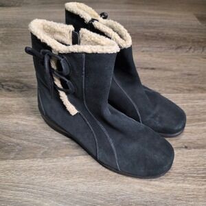 Clarks Womens 8.5M Ankle Boots Black Suede Faux Fur Trim Zip 35610